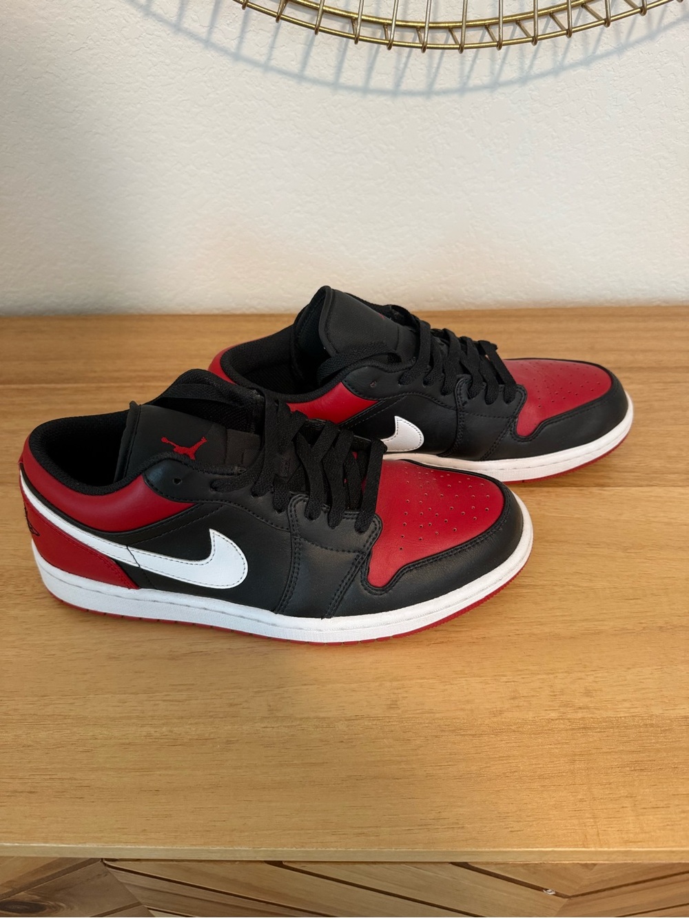 Nike Air Jordan 1 Low ‘Alternate Bred Toe’ Sneakers